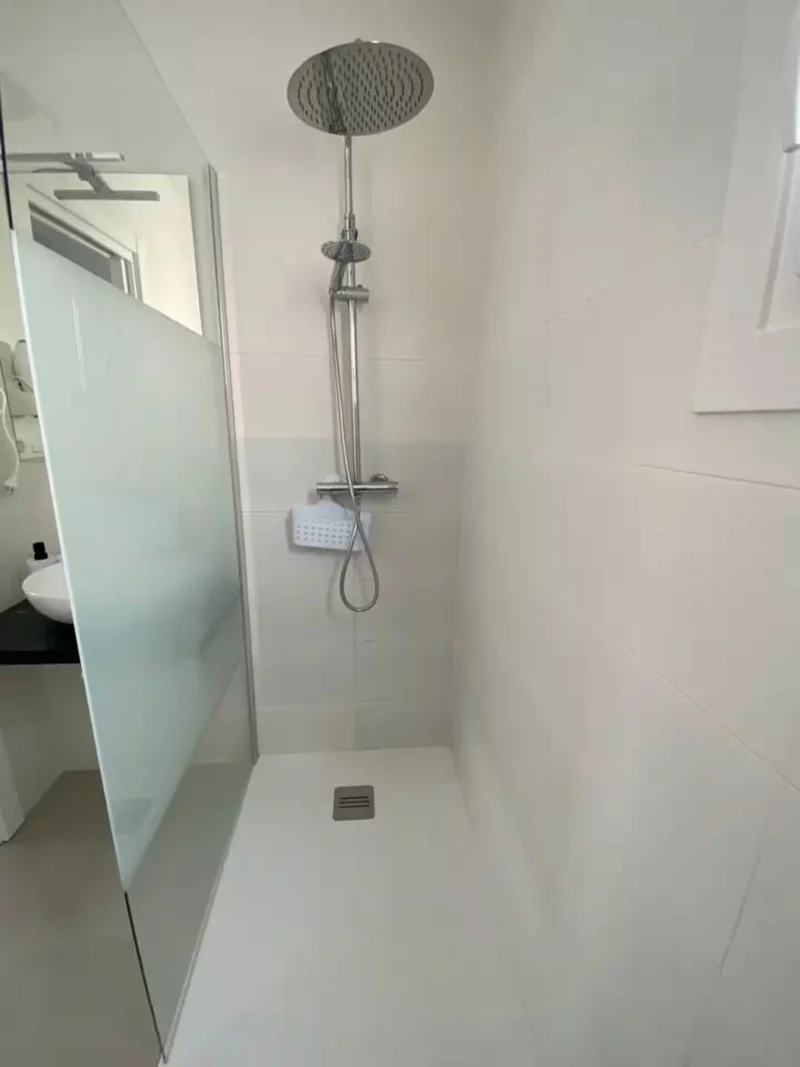 Luzdimar 4 - Baños 3